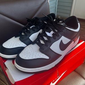 Nike Dunks “Panda”